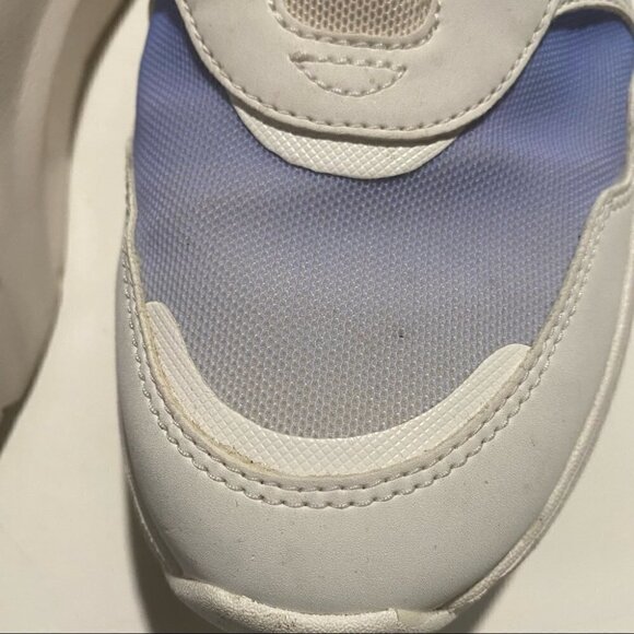 UGG LA Flex Pastel White Chunky Sneakers - Picture 6 of 8